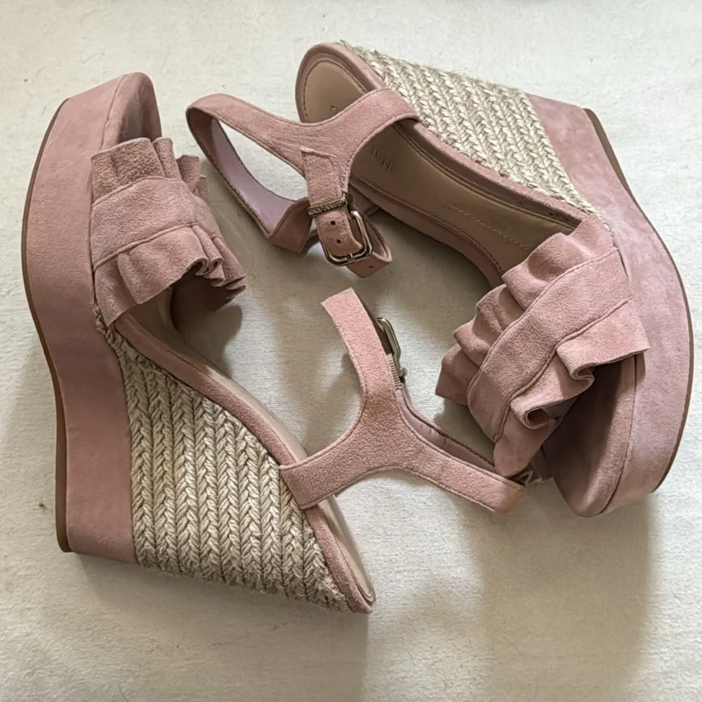 Gianni Bini pink suede espadrille platform‎ heels ruffle sandals Sz 10